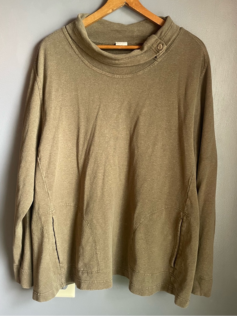 Poetry green sweater